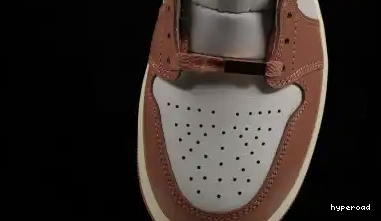 Hyperoad Mid SE“Red Stardust” Jordan 1 Air 0629